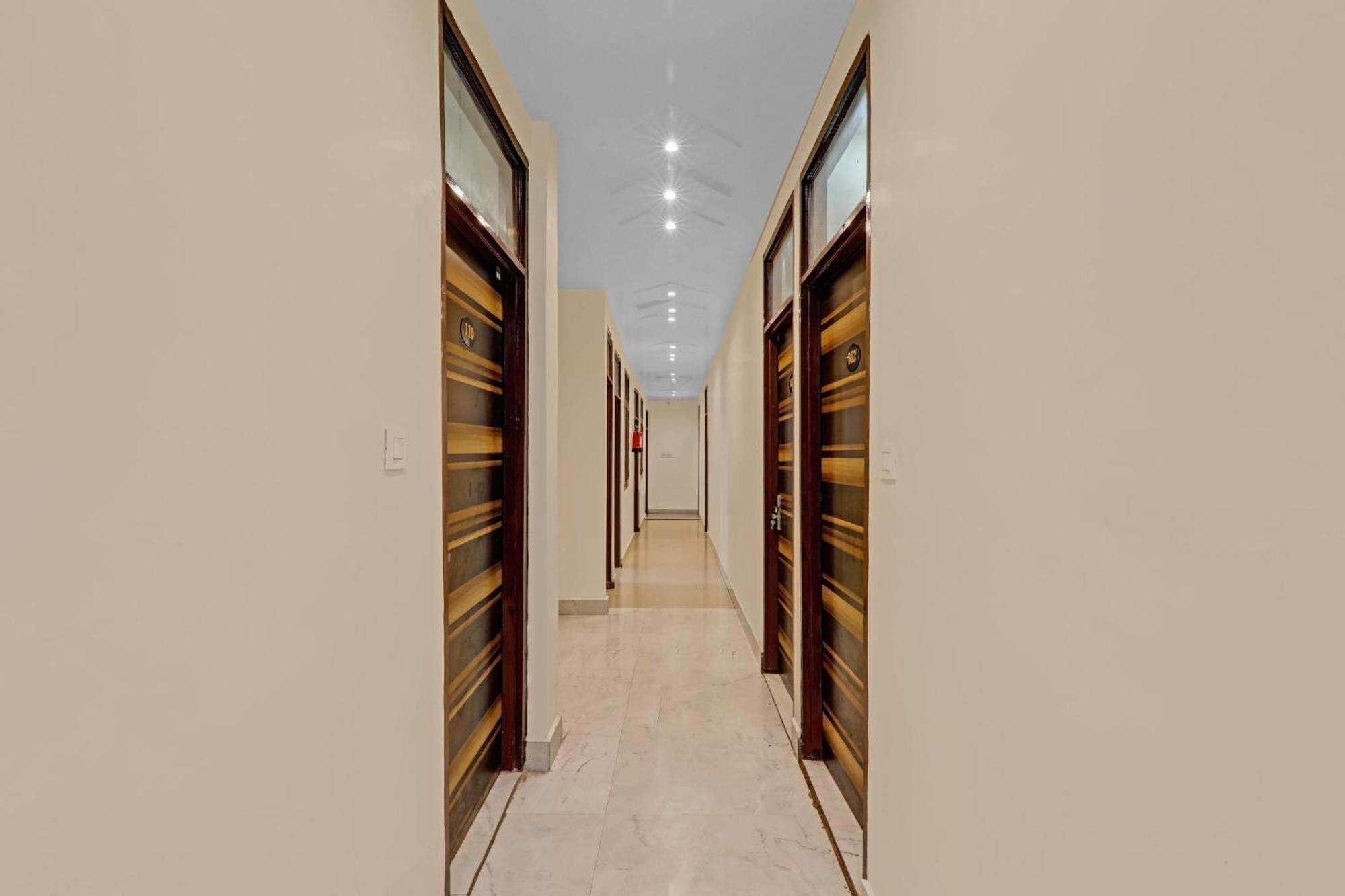 Collection O Hotel Marigold Kanpur Exterior photo